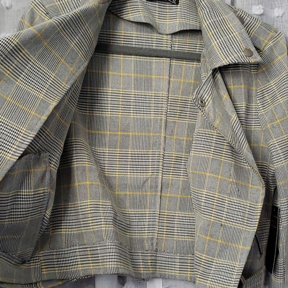 Jacket - Picture 9 of 10